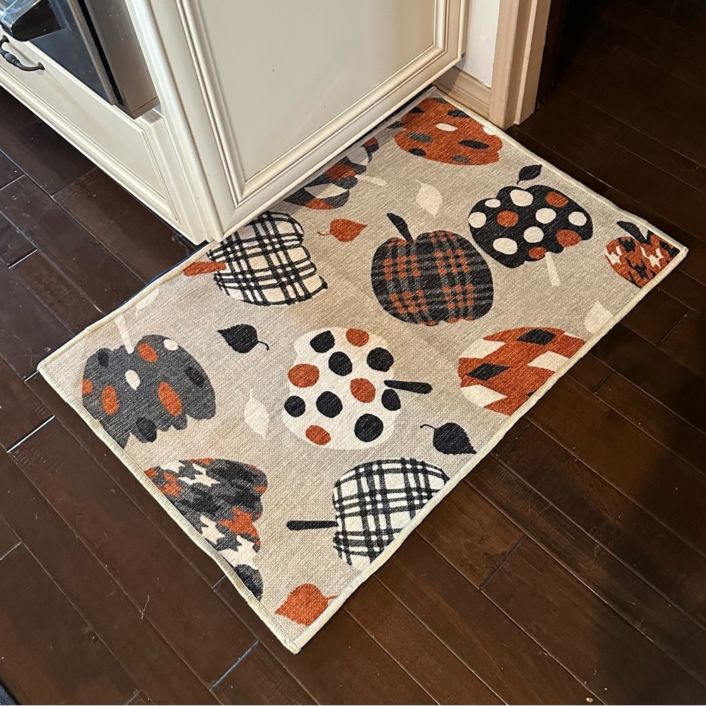 Ruggable halloween kitchen mat cover no pad